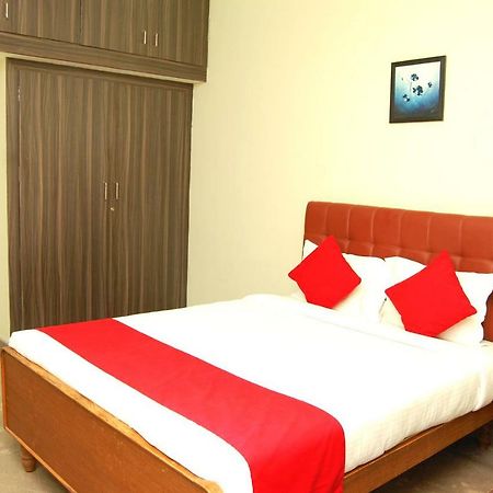 Star Residency Hotel Tiruchirappalli Eksteriør billede