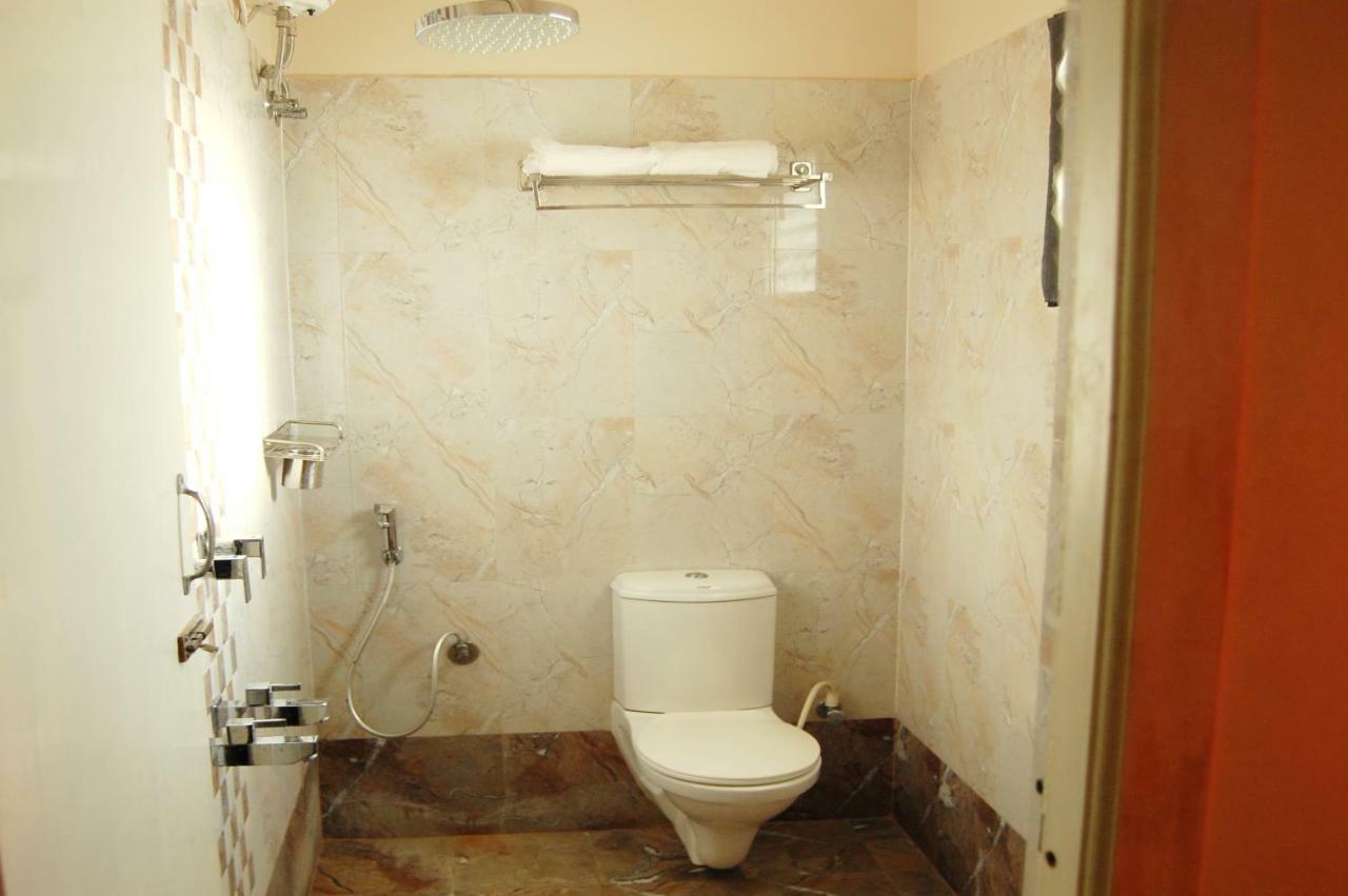Star Residency Hotel Tiruchirappalli Eksteriør billede