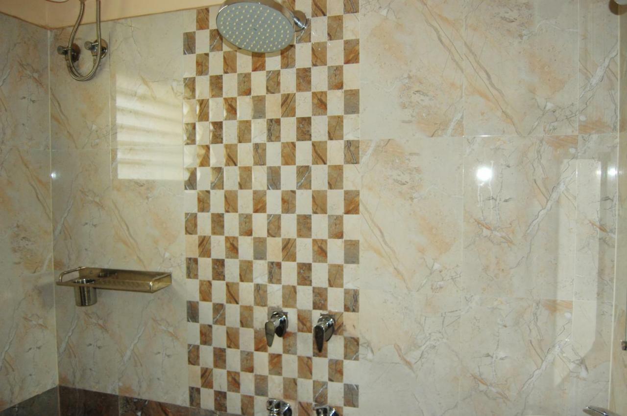 Star Residency Hotel Tiruchirappalli Eksteriør billede