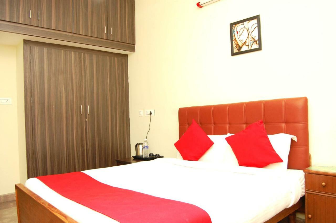 Star Residency Hotel Tiruchirappalli Eksteriør billede