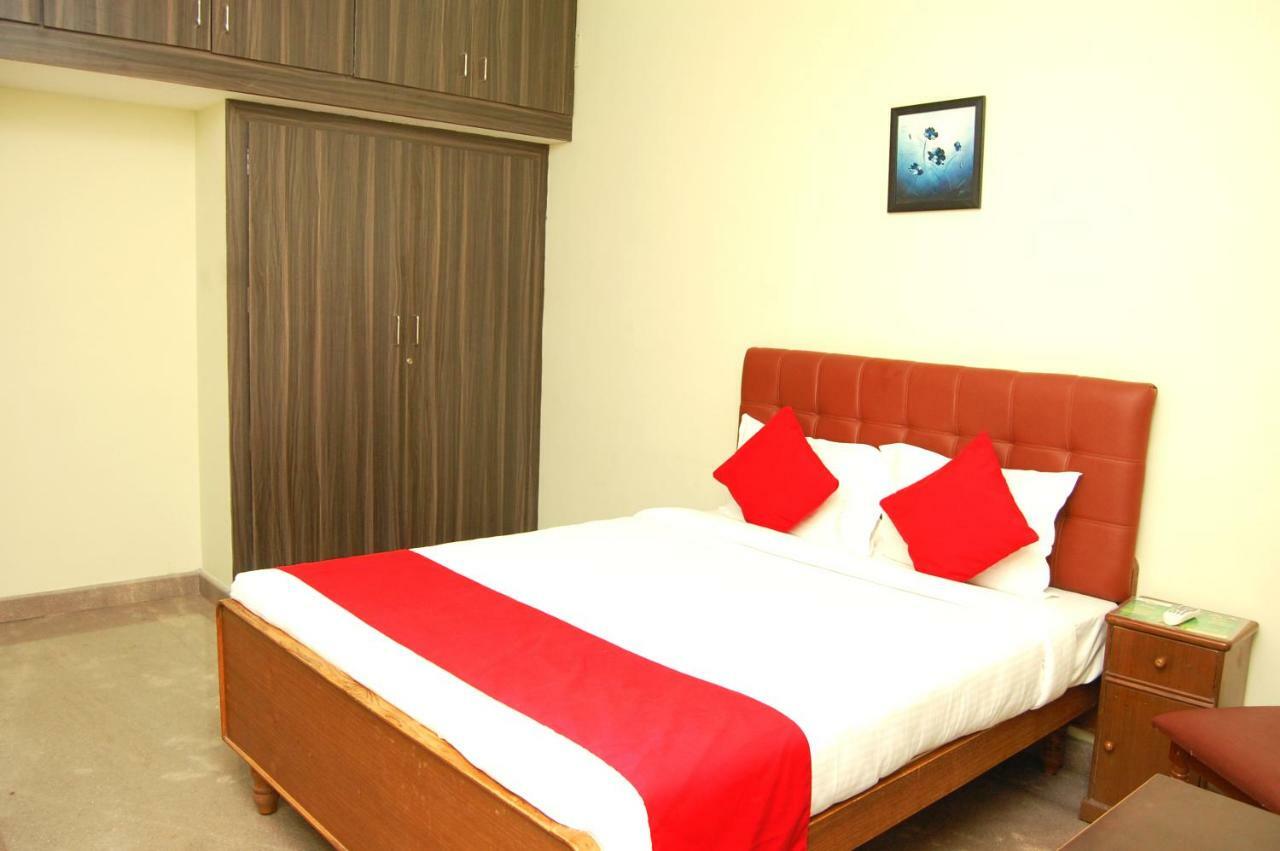 Star Residency Hotel Tiruchirappalli Eksteriør billede